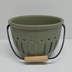 Green Ceramic Berry Basket with Handle